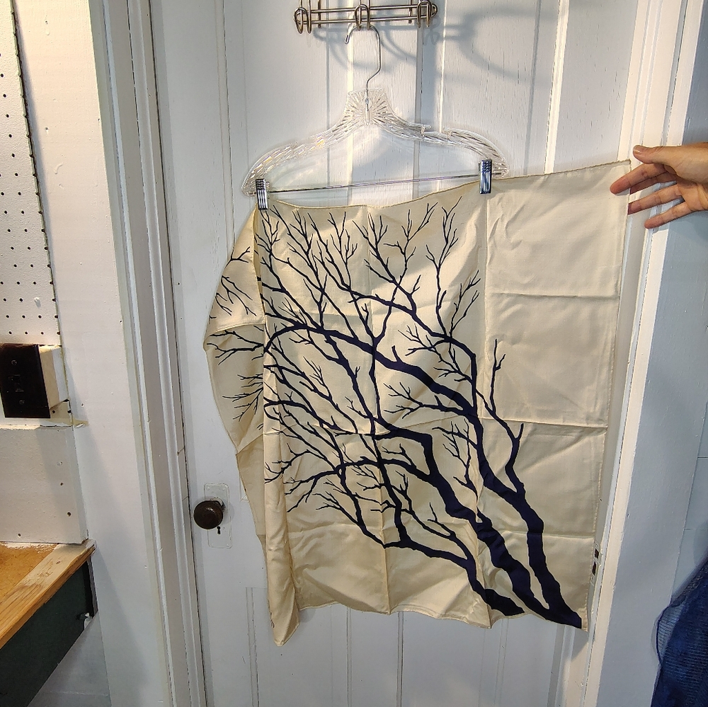 Bill Blass Silk Scarf 🎂🎁 Vintage